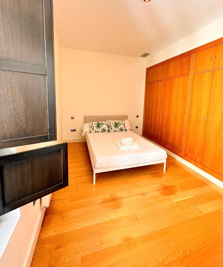 Penthouse Near Cathedral Private Rooftop Private Parking Seville Exterior photo