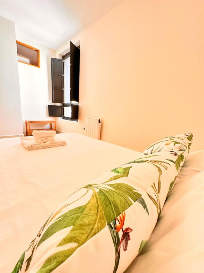 Penthouse Near Cathedral Private Rooftop Private Parking Seville Exterior photo